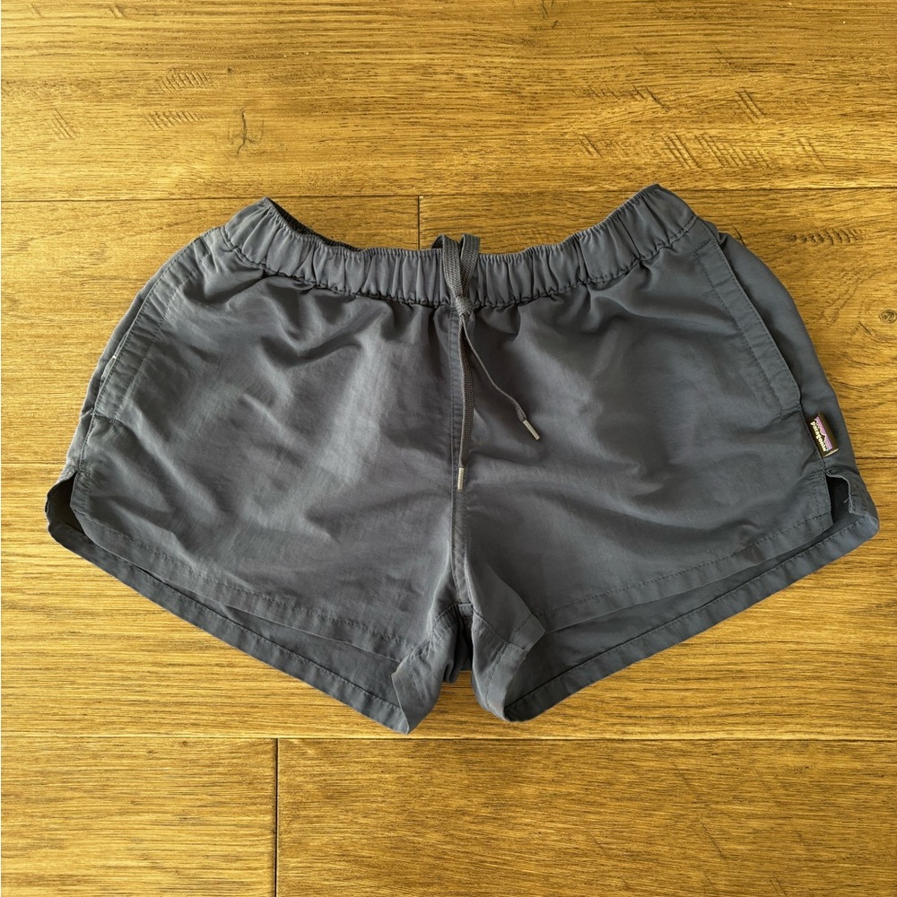 Patagonia Women’s Baggies Shorts XS Navy – Quick Dry Activewear - Picture 1 of 5